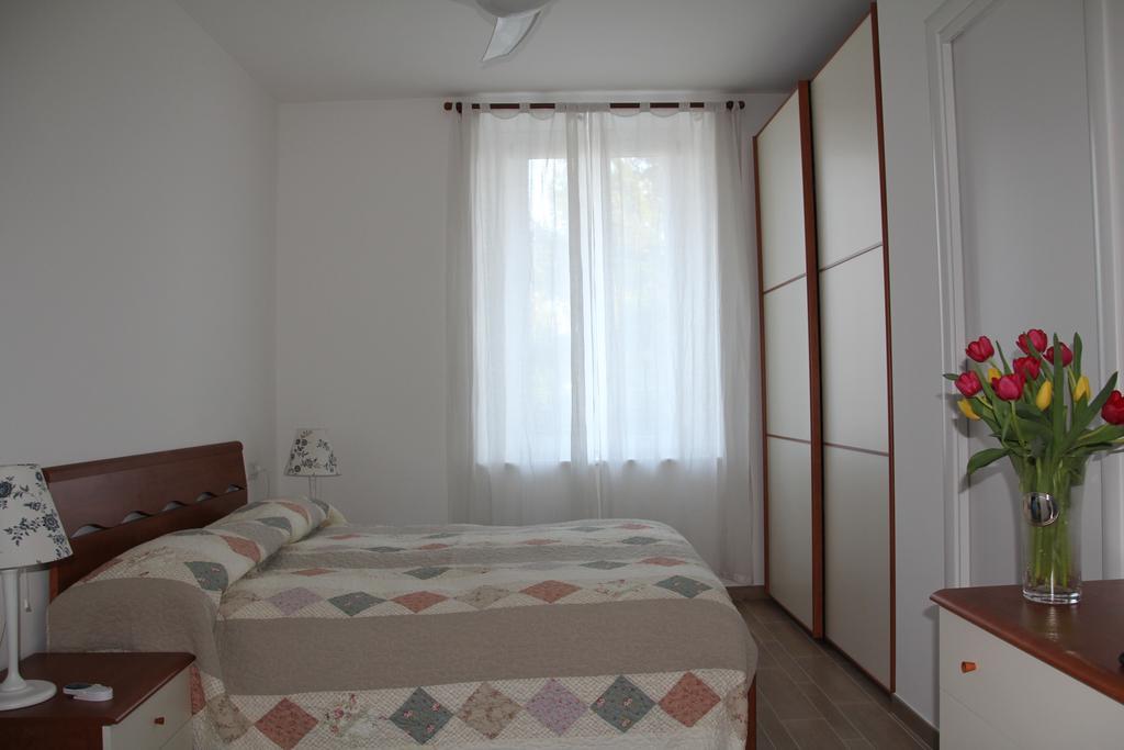 La Ciliegia Bianca Bed & Breakfast Belgirate Oda fotoğraf