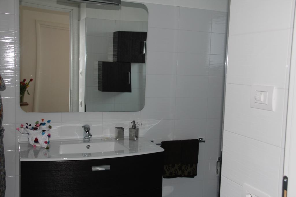 La Ciliegia Bianca Bed & Breakfast Belgirate Oda fotoğraf